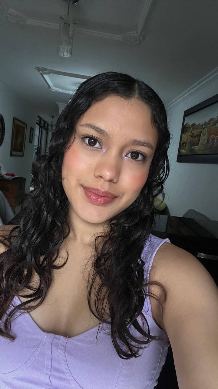 Paulina — your live Spanish instructor